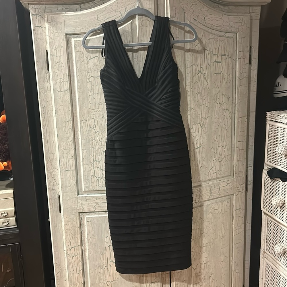 NWT Avery G Black zip-up Bodycon tank dress